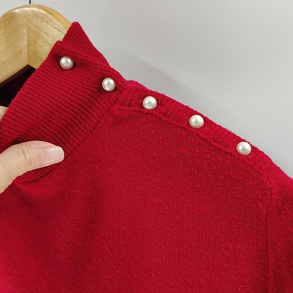 Vintage Red Turtleneck Sweater Size Medium Pearl Button Detail - Picture 2 of 4